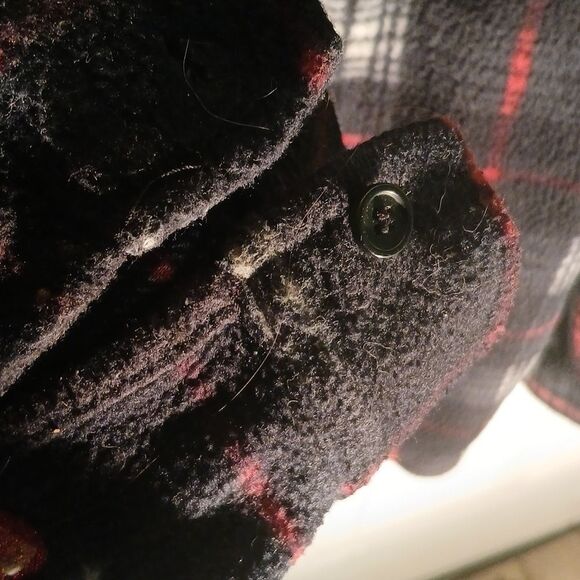 Men's Plaid Button Down Shirt - Black and Red RL64 - Picture 6 of 8